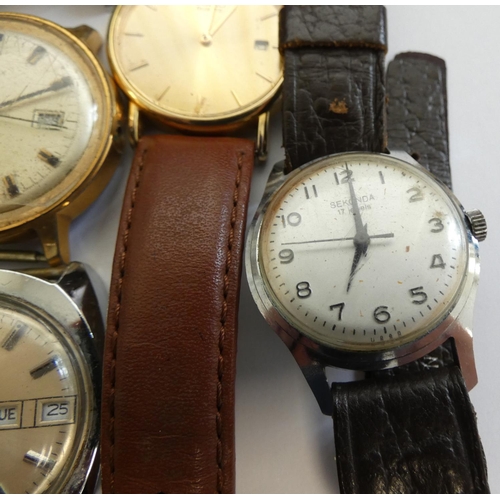 63 - Group of vintage wristwatches to include Seiko, Ingersoll 17 jewels day/date watch, Timex etc. 