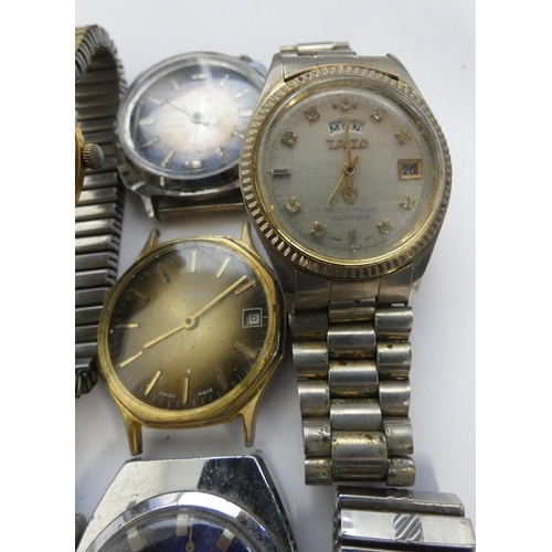 67 - Group of vintage wristwatches to include Sekonda 21 jewels, Buler 17 jewels, Avalon etc.