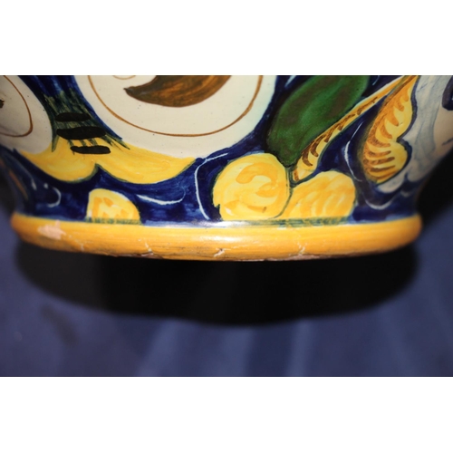 333 - Italian Cantagalli maiolica vase, late 19th century, the ovoid body decorated in the renaissance man... 