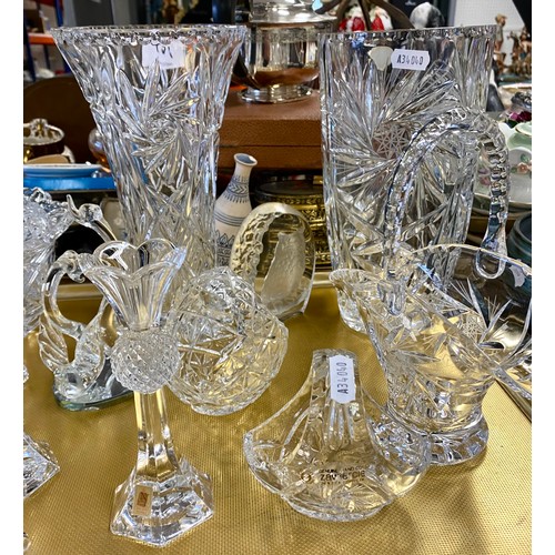 191 - Collection glassware to include pair candlesticks, vase, bowl and cover etc