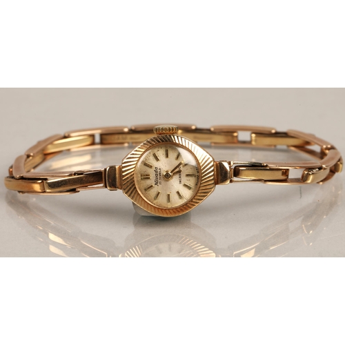 119 - Nivada 9ct gold wristwatch with case