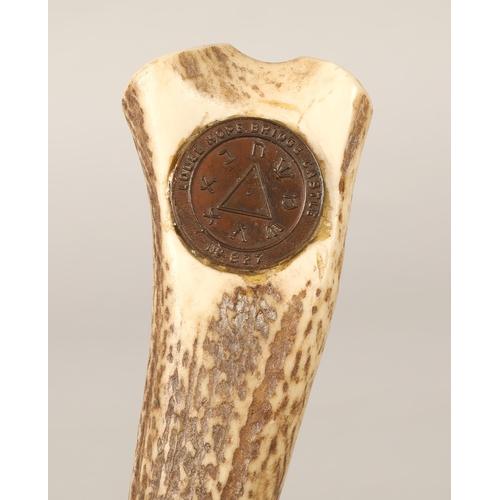 225 - Stone masons masonic mallet with horn handle inset penny to base, Lodge Hope Bridge Castle 827