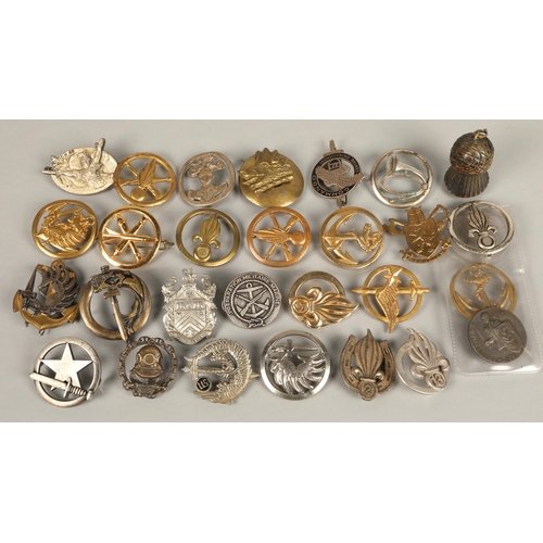 151 - Assorted badges and medallions etc, including Foreign Legion, French, Belgian, 1934 Reichsparteitag ... 