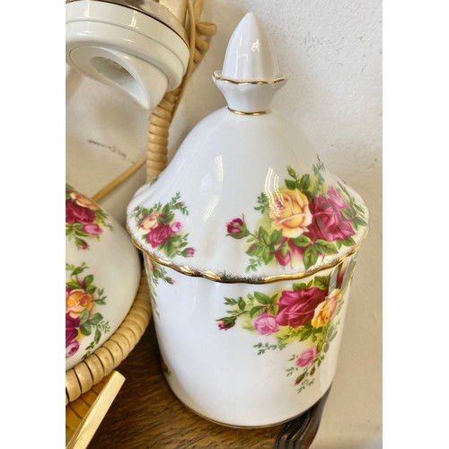 192 - Royal Albert Old Country Roses telephone and assorted teaware