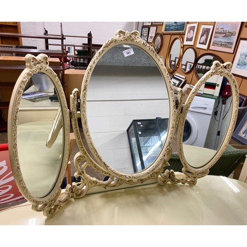 581 - Cream painted dressing table & five-drawer chest