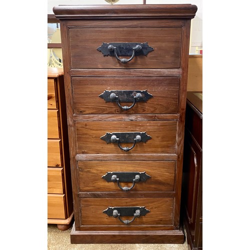 602 - Chest of five drawers with swing handles