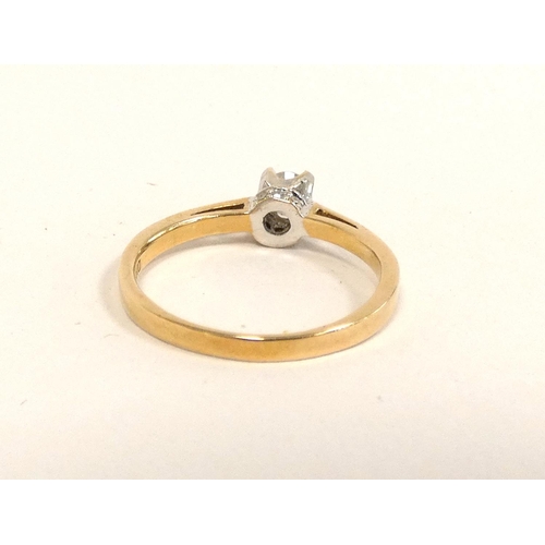 89 - Hallmarked 9ct gold diamond solitaire ring .25ct, size M. 1.8g.