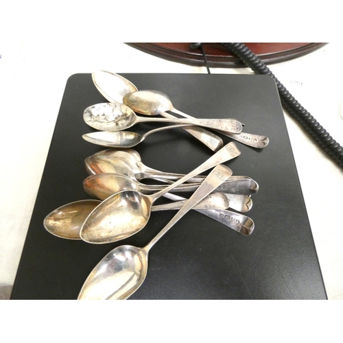 70 - Fourteen silver Georgian tea spoons a/f. 172g