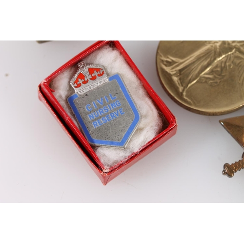 1250 - Medals of 1987 Private Thomas McWalter of the 4th Battalion Royal Scots comprising WWI war medal, vi... 