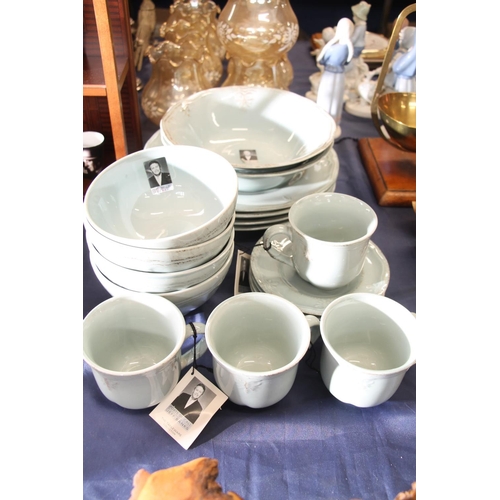 51 - Jeff Banks Churchill Ports of Call Country Craft dinner set to include plates, bowls, breakfast cups... 