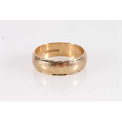 514 - 9ct gold gents wedding band, size Y/Z, 6.3g.