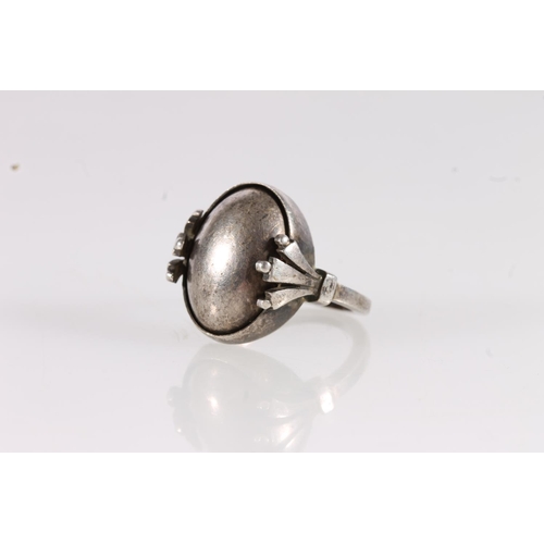 556 - Georg Jensen silver ring, size N/O.