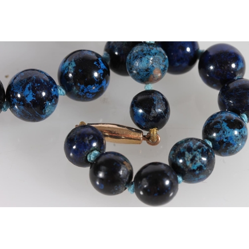 558 - Lapis Lazuli beaded necklace, max L45cm.