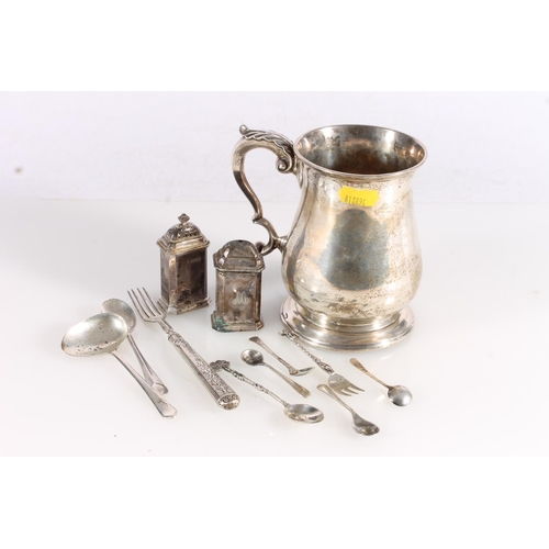 608 - Geo. V silver tankard, Searle and Co. London 1913, together with hallmarked silver cutlery, salt and... 