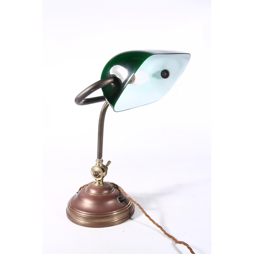 124 - Vintage student type table top reading lamp.