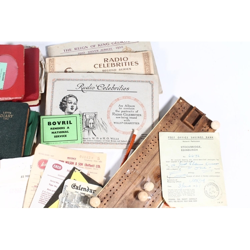 269 - Vintage cribbage board, travelling chess set, cigarette cards and other ephemera, etc.