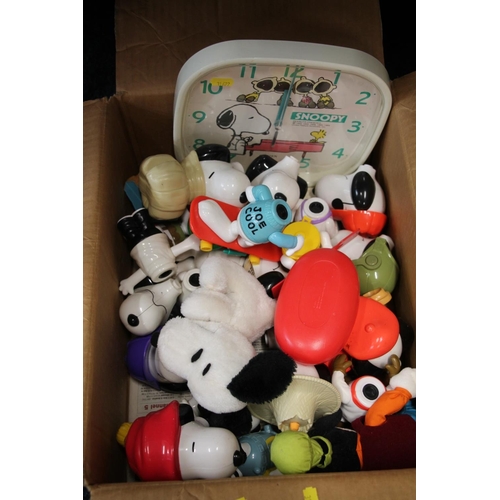 153 - Box of snoopy figures and accessories (qty)