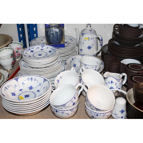 319 - Decorative ceramics to include Masons blue and white, Denby, Royal Albert part teaset, etc.