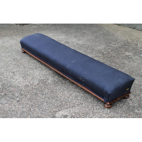 610 - Long footstool.