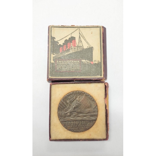 332 - Sinking of the SS Lusitania, 1915, a cast English copy of the medal by K. Goetz, liner sinking, lege... 