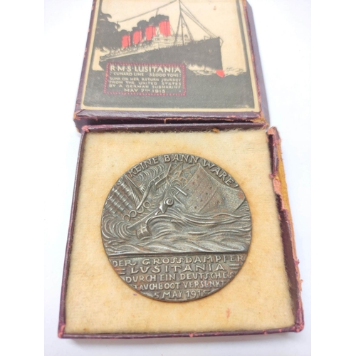 332 - Sinking of the SS Lusitania, 1915, a cast English copy of the medal by K. Goetz, liner sinking, lege... 