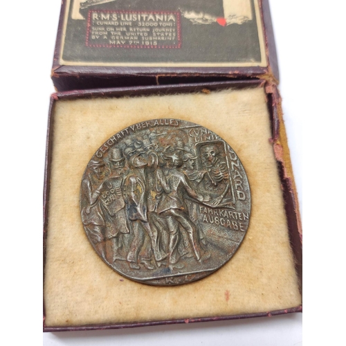 332 - Sinking of the SS Lusitania, 1915, a cast English copy of the medal by K. Goetz, liner sinking, lege... 