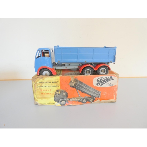 109 - Shackleton Toys. Diecast FG6 Foden Tipper, light blue cab and body, grey & red chassis in origin... 