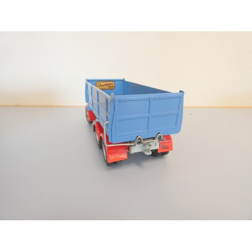 109 - Shackleton Toys. Diecast FG6 Foden Tipper, light blue cab and body, grey & red chassis in origin... 