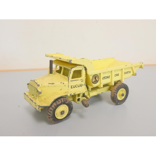 110 - Dinky Toys. Group of diecast models to include a boxed Leyland Comet Wagon 932, Euclid Dump Truck 96... 