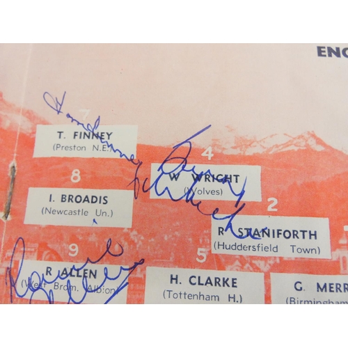 396 - Scotland vs England 3rd April 1954 football programme signed by six players of the England team. Nam... 