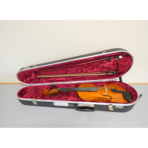 422 - 4/4 Skylark violin, spruce top with two piece maple back. With case and bow.