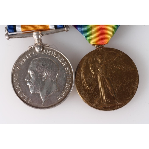 1221 - Medals of 23589 Private T G Newlands of the Kings Own Scottish Borderers KOSB comprising WWI war med... 