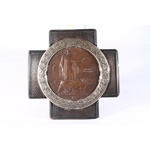 1186 - Medal of Thomas Buckham comprising WWI death plaque [THOMAS BUCKHAM], probably that of 53089 Private... 