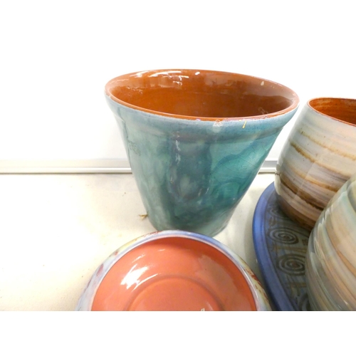 271 - Various Studio pottery to include Wold, Helmsley mugs, vases etc.