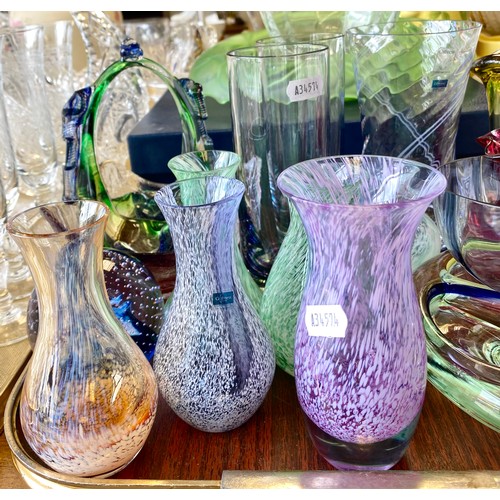 289 - Assorted glass to include Caitnness vases, Caithness paperweight, cased set of six Rockingham Crysta... 