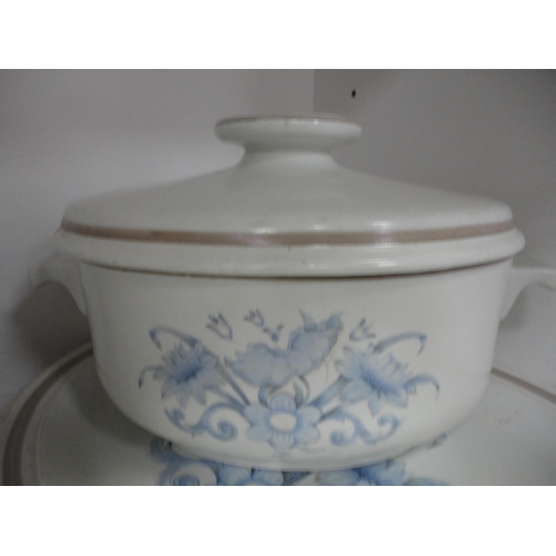 115 - Royal Doulton 'Inspiration' pattern part service and a Wedgwood 'Campagna' pattern vase.