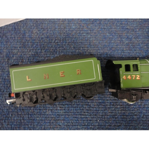 14 - Model railway locomotives, tenders and tankers  to include Hornby examples.
