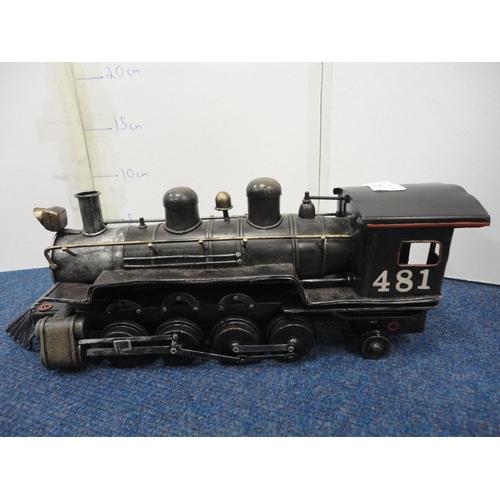 15 - Model railway locomotive with tender.