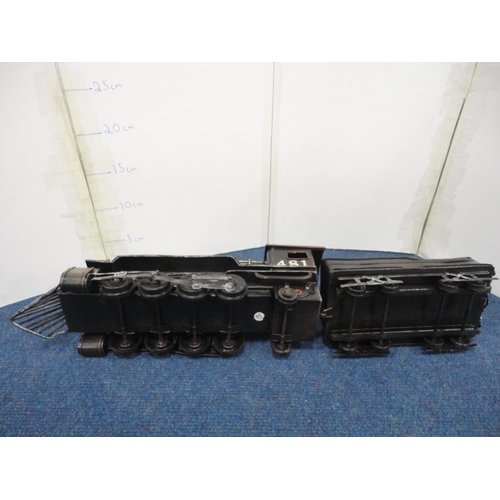 15 - Model railway locomotive with tender.