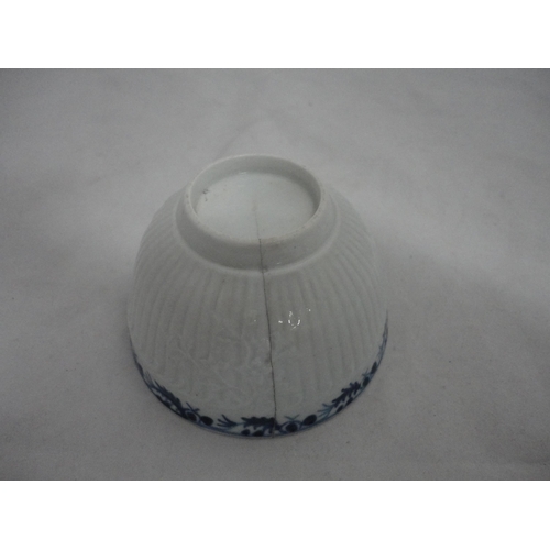 194 - 18th century English porcelain tea bowl on stand.  (2)