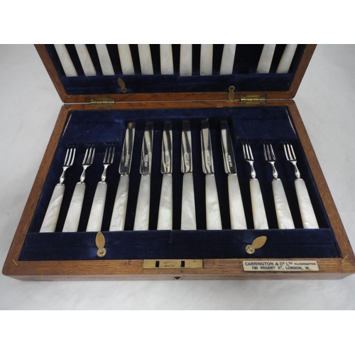 196 - Set of George V silver fruit knives and forks by Charles William Fletcher & Son, Sheffield 1923-... 
