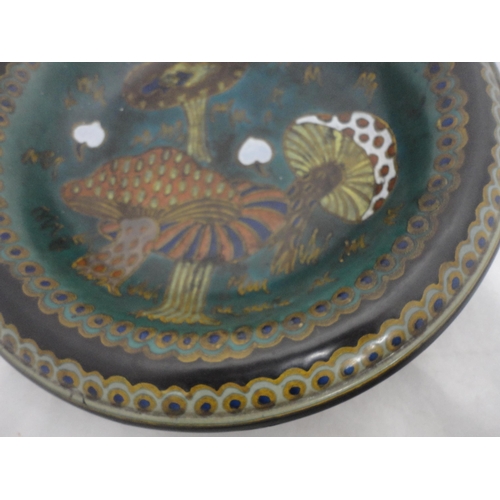 204 - Dutch Gouda bowl and a Gouda shallow bowl decorated with mushrooms.&nbsp; (2)
