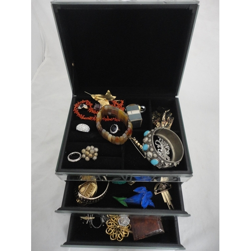 206 - Large quantity of costume jewellery to include Monet examples, beads, dressing table items, boxed co... 