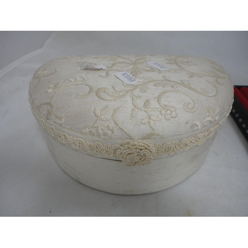 207 - Costume jewellery to include cufflinks, rings, bead necklaces contained in a jewellery box and a dis... 