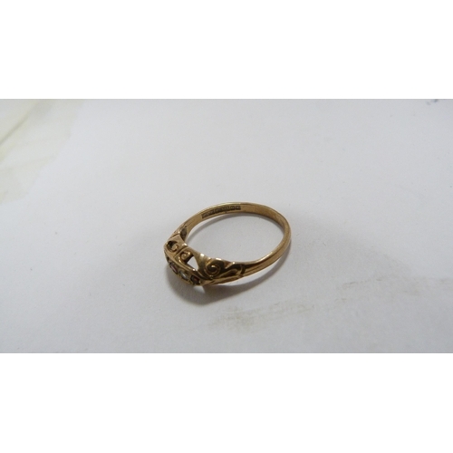 223 - Lady's 9ct gold and ruby-set ring, 1.8g gross.