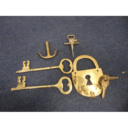 241 - Quantity of assorted brassware.