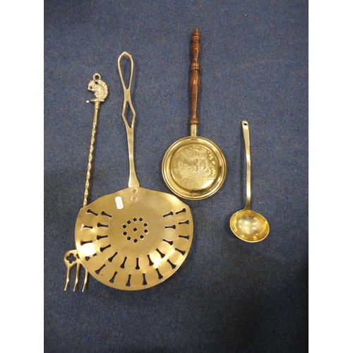 241 - Quantity of assorted brassware.