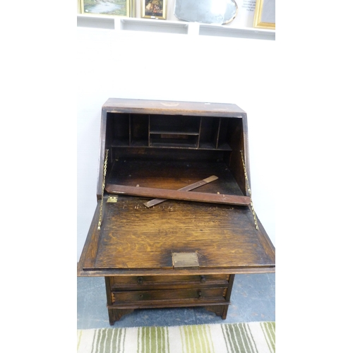 260 - Oak writing bureau.