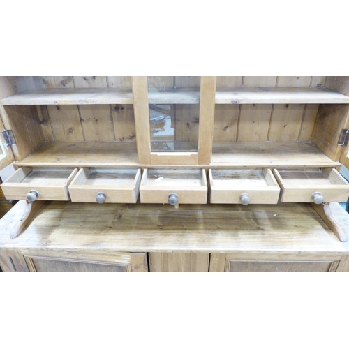 272 - Pine farmhouse kitchen dresser.