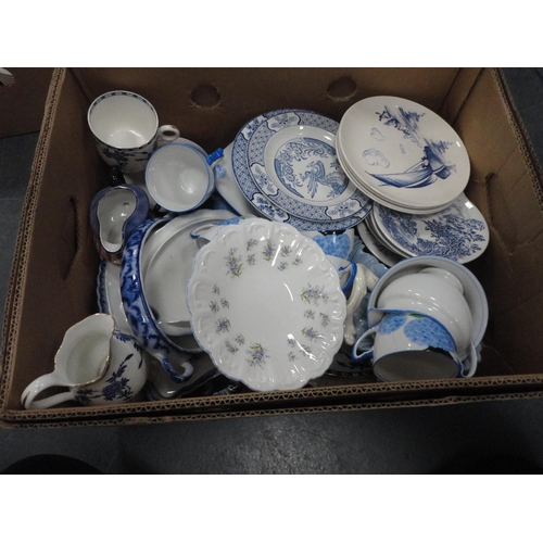 38 - Three cartons containing assorted miscellaneous tea and dinnerwares to include Colclough, J & G ... 